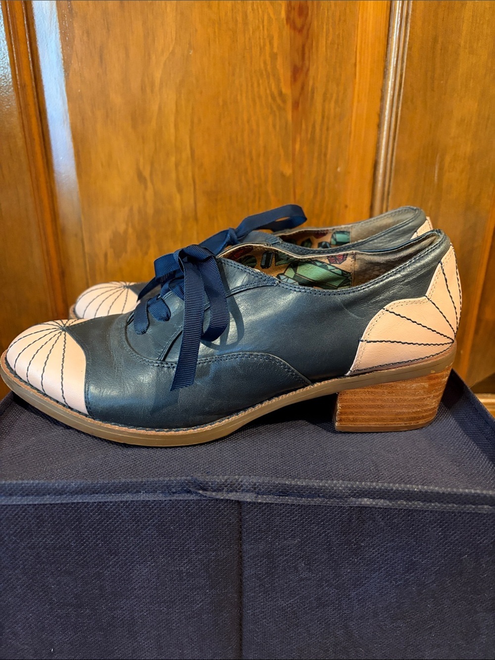 Miss L Fire Two-Tone Navy and Blush Leather Oxfords with Block Heel -Sz 8
